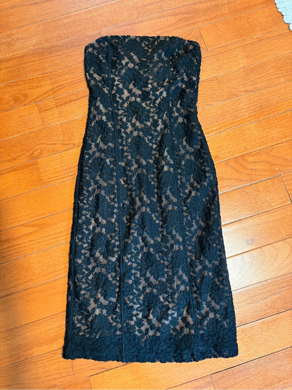 United Colors Of Benetton Strapless Black Lace Sheath Dress